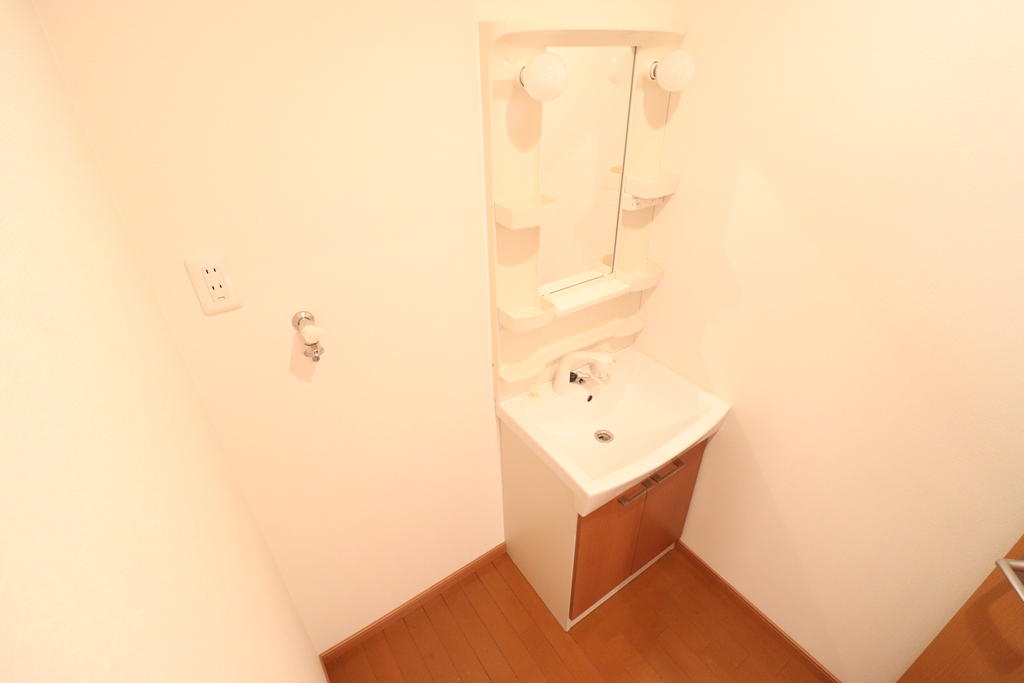 洗面設備　独立洗面台です。