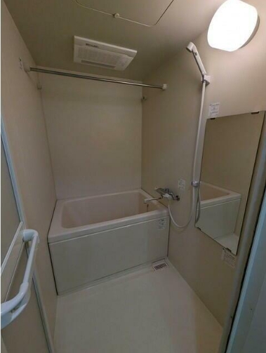 バス・シャワールーム　浴室乾燥機あり