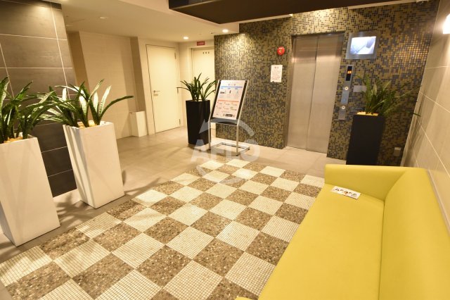 【大阪市北区豊崎のマンションのロビー】