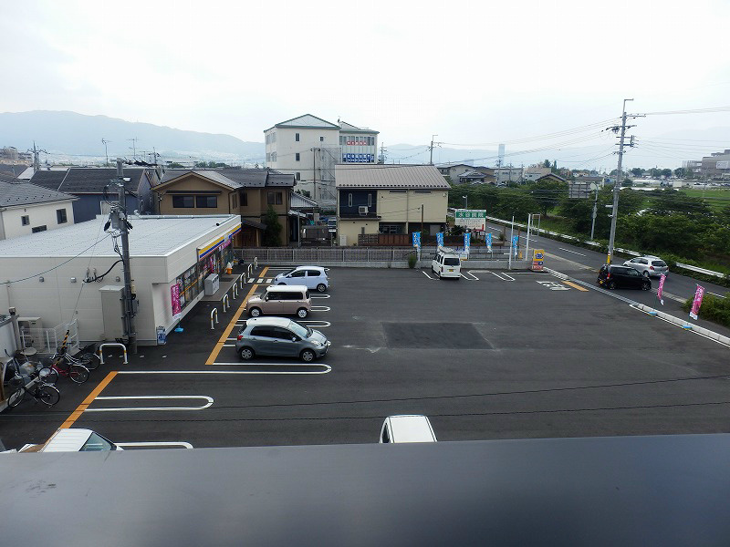 駐車場　広いです