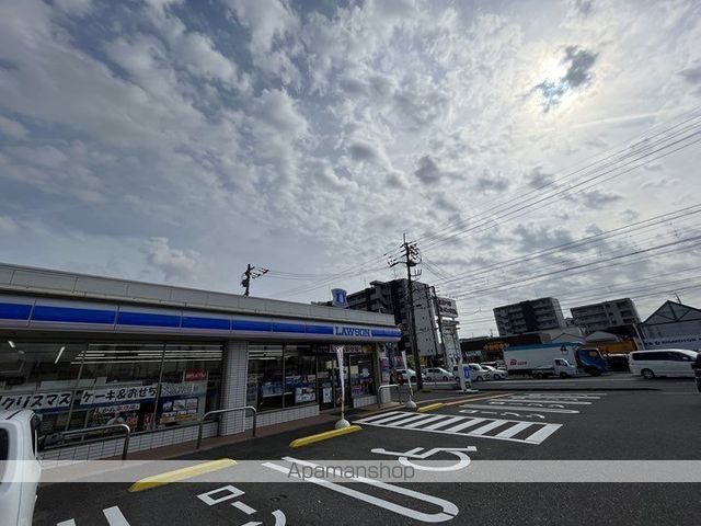 コンビニ　ローソン（コンビニ）まで1018m