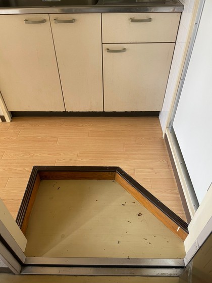 玄関　※別部屋の写真です。