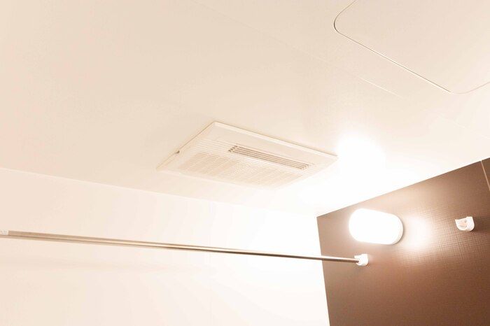 その他設備　浴室乾燥機完備で天候を気にせずお洗濯できます♪