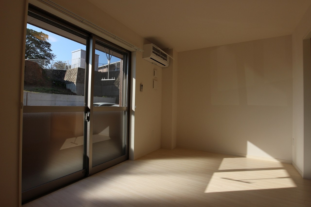 居室・リビング　写真は同型シリーズです。