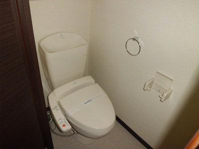 トイレ　爽快なウォッシュレット。