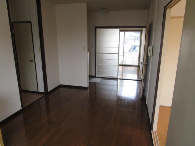 居室・リビング　リビング