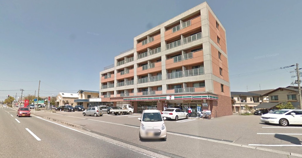 コンビニ　セブンイレブン新潟山田店（コンビニ）まで925m