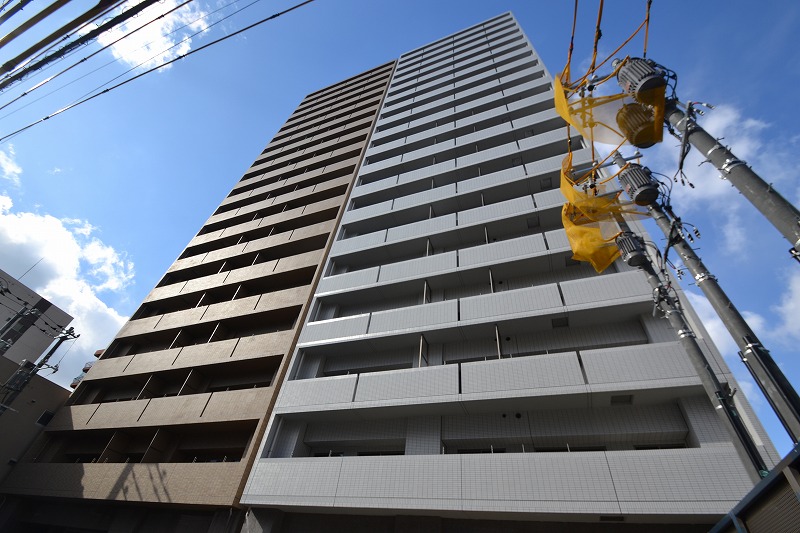 広島市中区宝町のマンションの建物外観