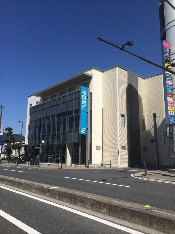 【ブライトハーツ門司駅前通りの銀行】