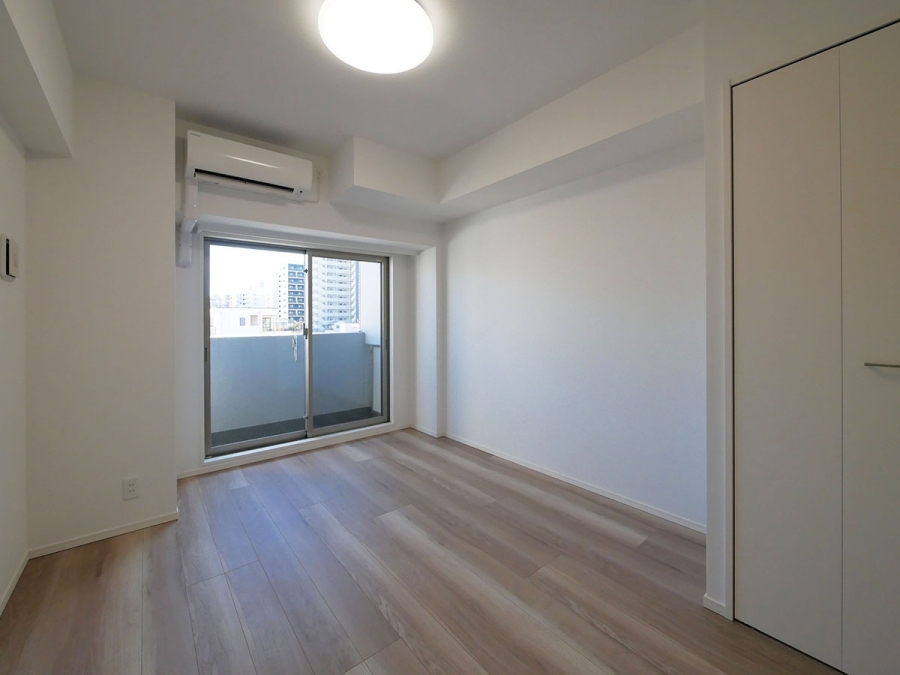 居室・リビング　反転間取りの別階写真含みます