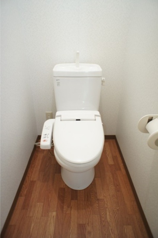 トイレ　図面と現状に相違がある場合には現状を優先