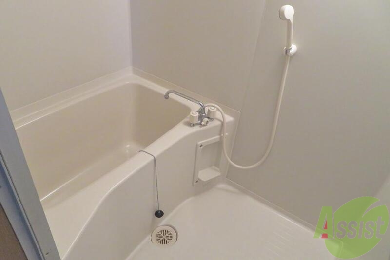 バス・シャワールーム　バスタブもゆったりしていてイイ感じですね