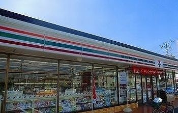 コンビニ　セブンイレブン姫路網干新在店（コンビニ）まで600m