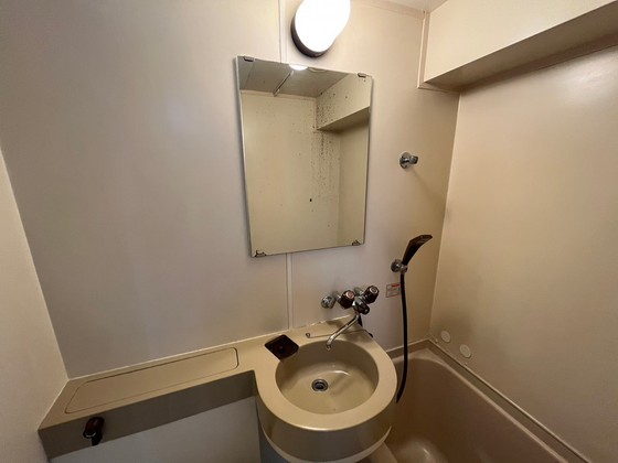 洗面設備　※別部屋の写真です