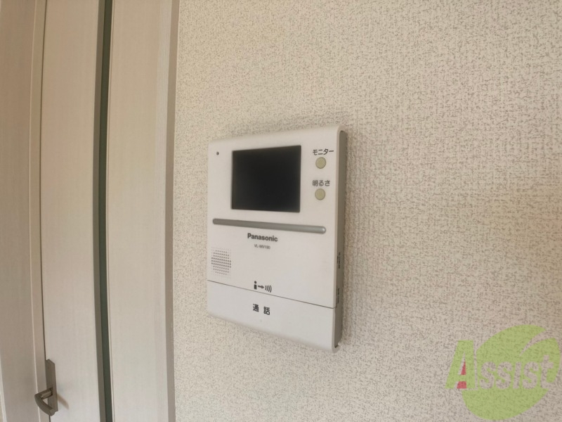 セキュリティ　ＴＶモニター付インターホンです。来客者の顔が見えるので安心！