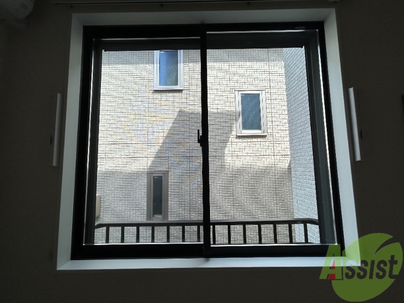 バルコニー　ベランダはございませんが大きな窓が付いております。