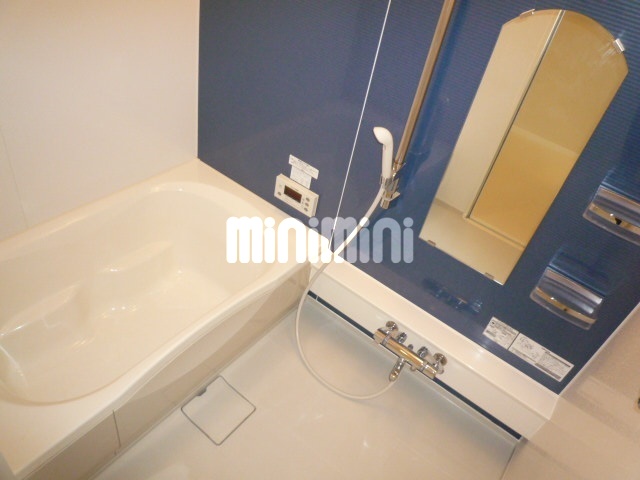 バス・シャワールーム　追い焚きバス