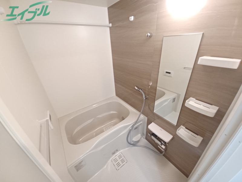 バス・シャワールーム　同型参考写真