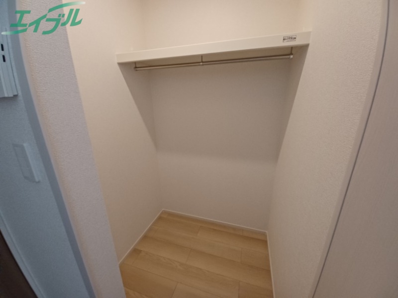 収納　同型参考写真