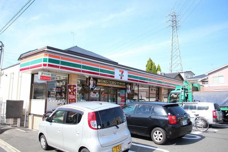 コンビニ　セブンイレブン名古屋中郷2丁目店（コンビニ）まで44m