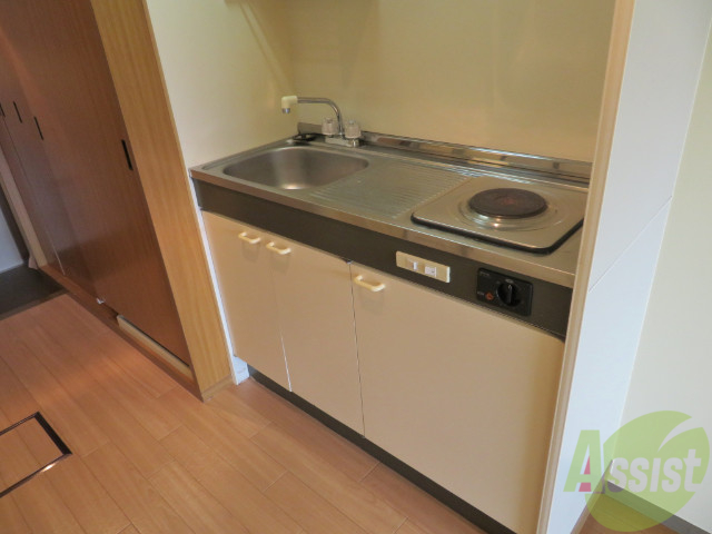 キッチン　単身者様にはとても嬉しいＩＨコンロ付き。