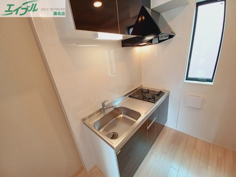 キッチン　同物件別室反転タイプ画像