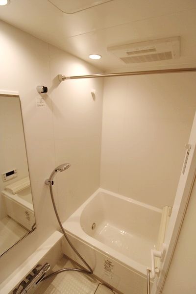バス・シャワールーム　バス