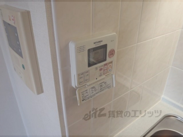 その他設備　給湯器リモコン