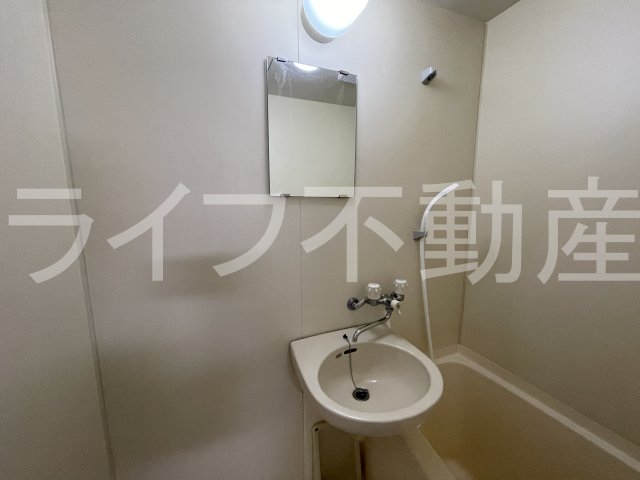 洗面設備　使いやすい洗面所です