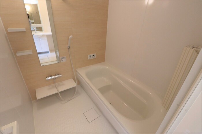 バス・シャワールーム　※別号室の写真です※