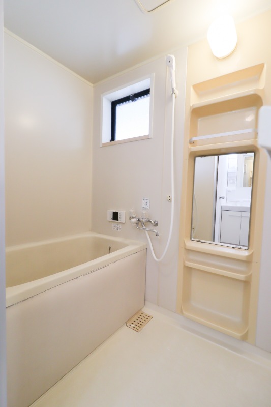 バス・シャワールーム　図面と現状に相違がある場合には現状を優先