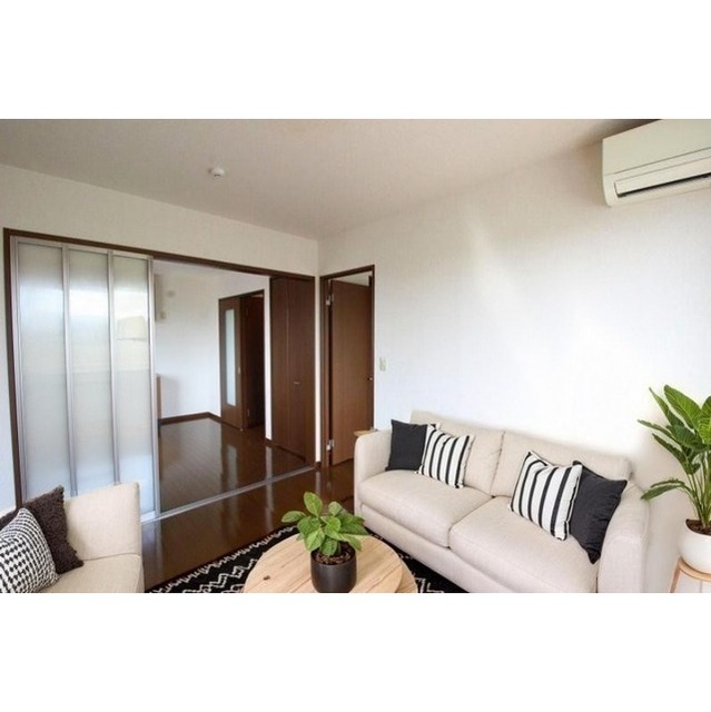 居室・リビング　写真内の家具・家電はＡＩイメージです。