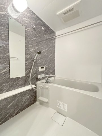 バス・シャワールーム　お風呂です