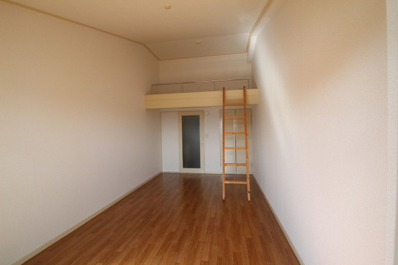 居室・リビング　※別号屋の写真です