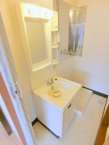 洗面設備　写真は別のお部屋のイメージです