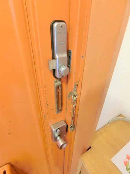 玄関　写真は別のお部屋のイメージです