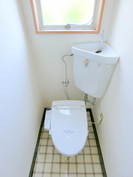 トイレ　写真は別のお部屋のイメージです