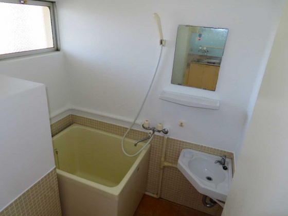 洗面設備　※別部屋の写真です