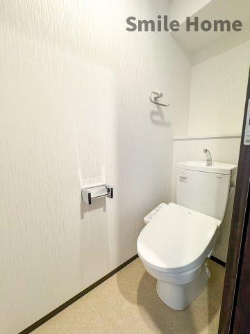 トイレ　清潔感があるトイレです。入るとホッとする、そんな空間。