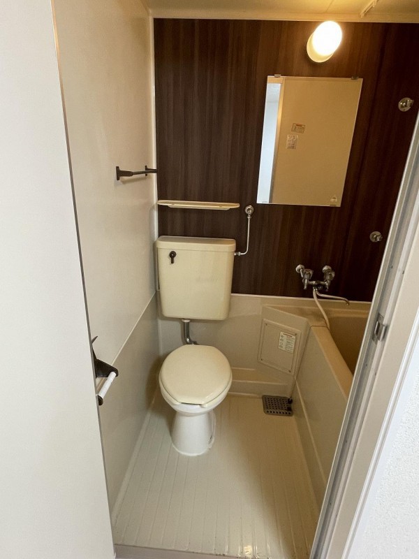 トイレ　トイレ