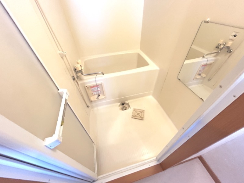 バス・シャワールーム　浴室