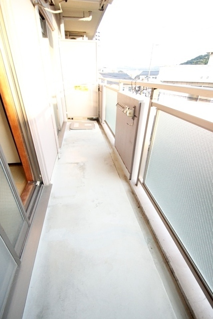 バルコニー　※別号室のお写真です