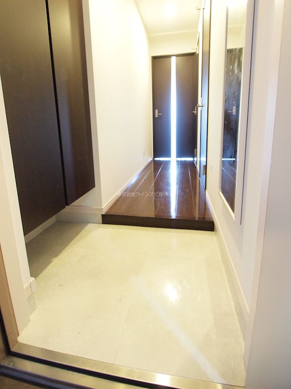 玄関　シューズBOX完備。