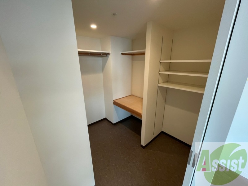 収納　クローゼット。荷物がたくさんあっても問題ないですね。