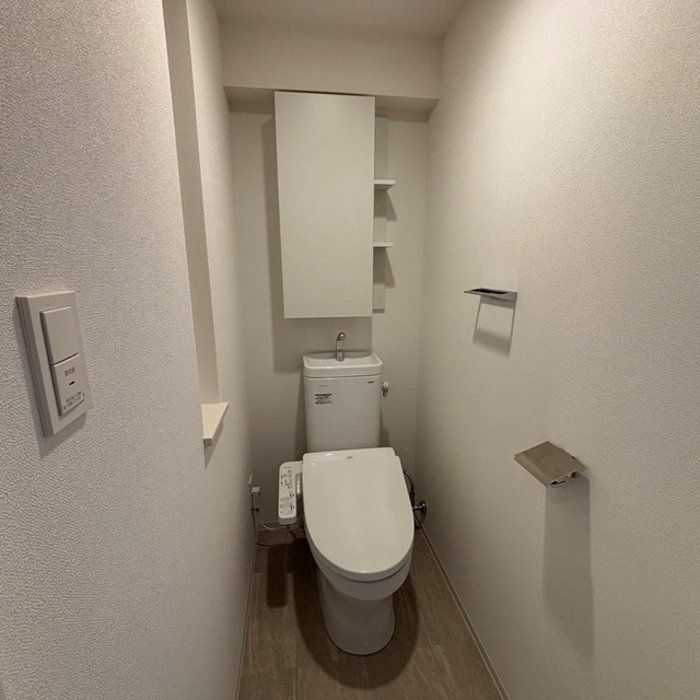 トイレ　※写真は同タイプ住戸です。