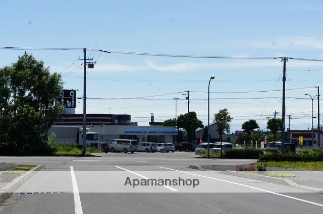 コンビニ　ローソン（コンビニ）まで574m