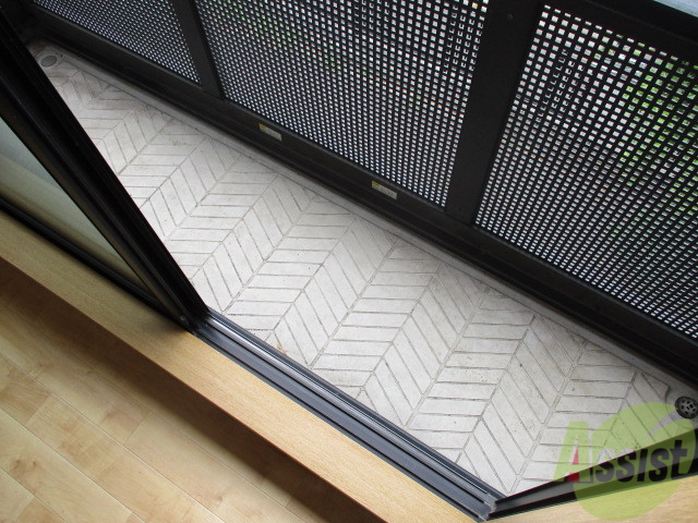 バルコニー　洗濯物もしっかり干せますね。