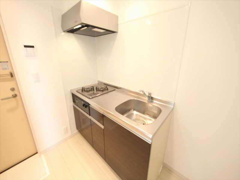 キッチン　システムキッチン（ガス2口）冷蔵庫・レンジ等ご用意できます