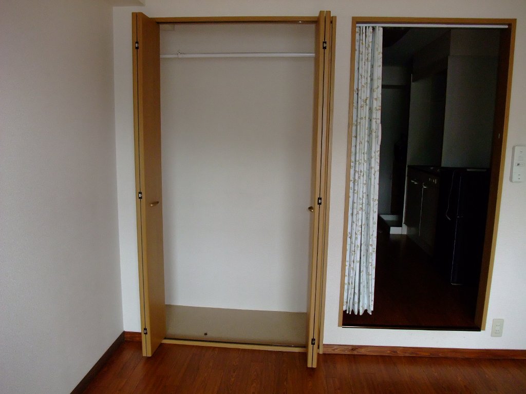 収納　クローゼット