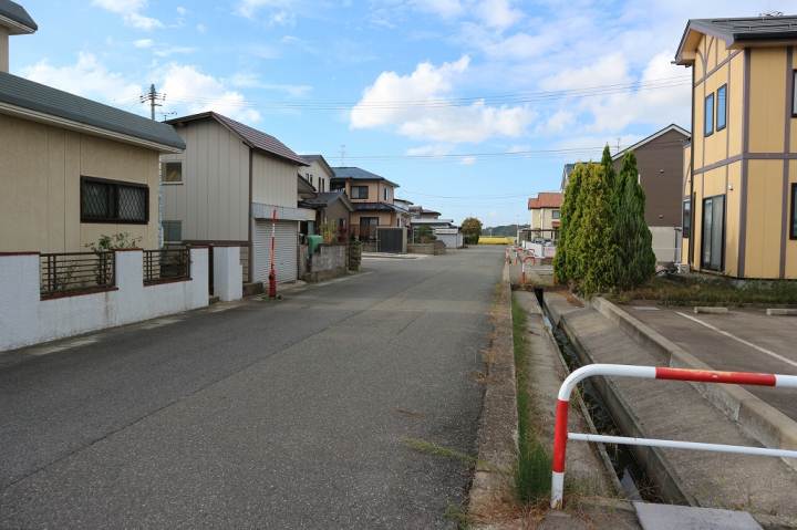 その他　前面道路（その他）まで0m